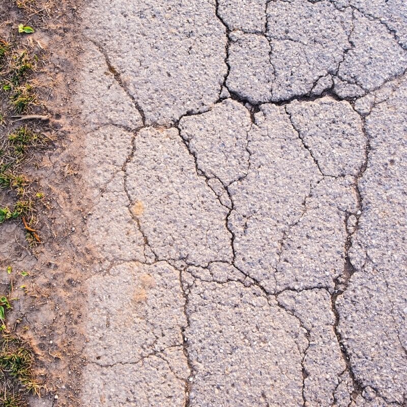 concrete driveway cracks